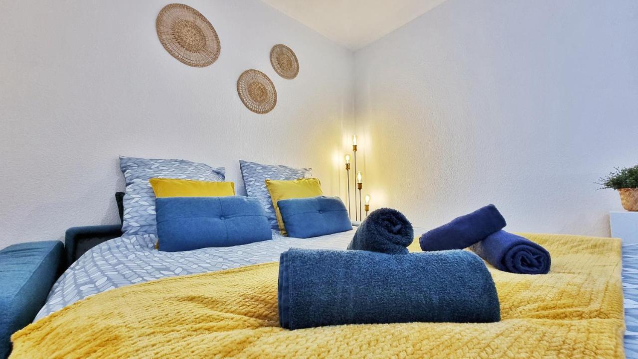 Le Smart - Parking - Terrasse - Wifi - Mulhouse - Relax Bnb Pfastatt Exteriör bild