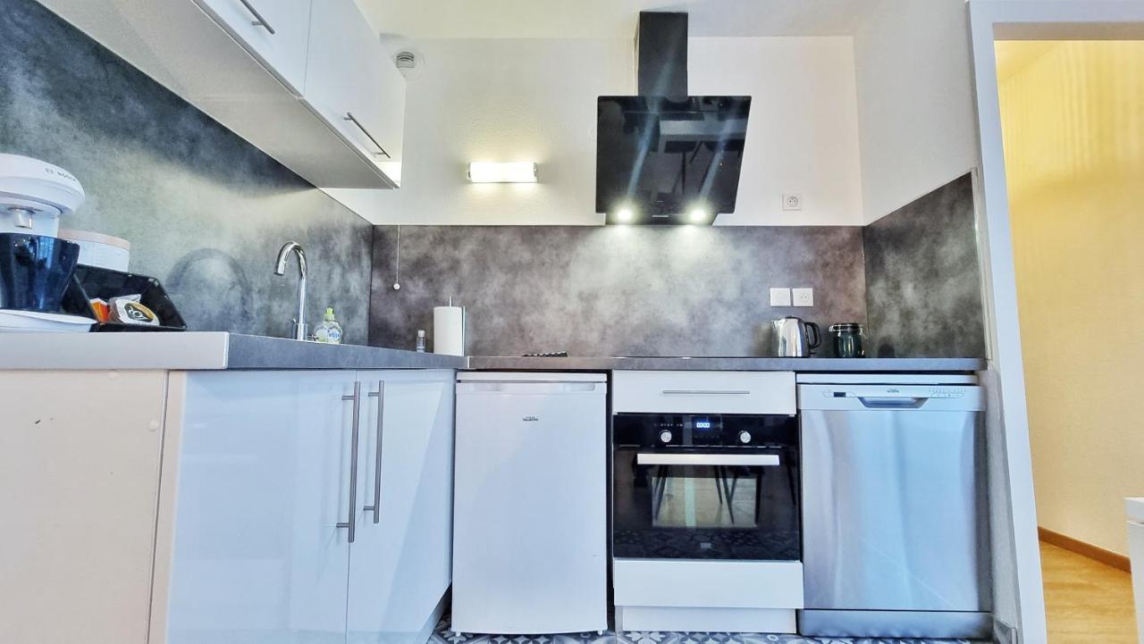 Le Smart - Parking - Terrasse - Wifi - Mulhouse - Relax Bnb Pfastatt Exteriör bild