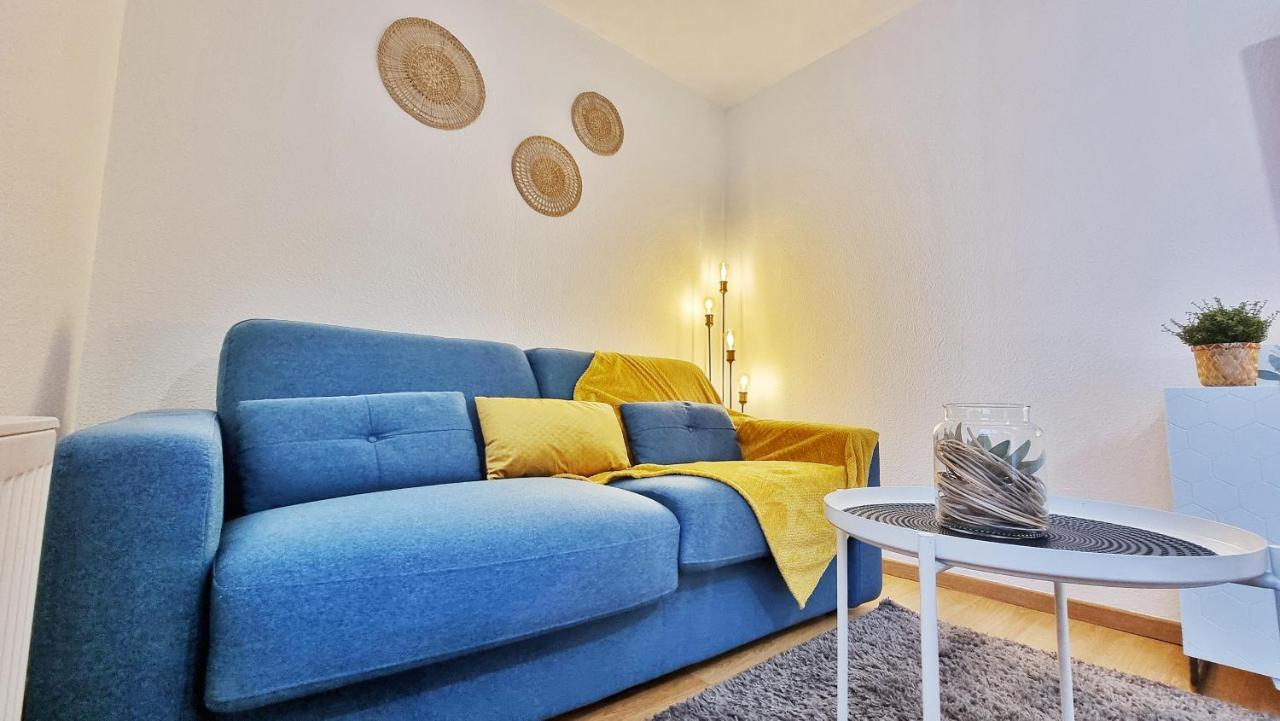 Le Smart - Parking - Terrasse - Wifi - Mulhouse - Relax Bnb Pfastatt Exteriör bild