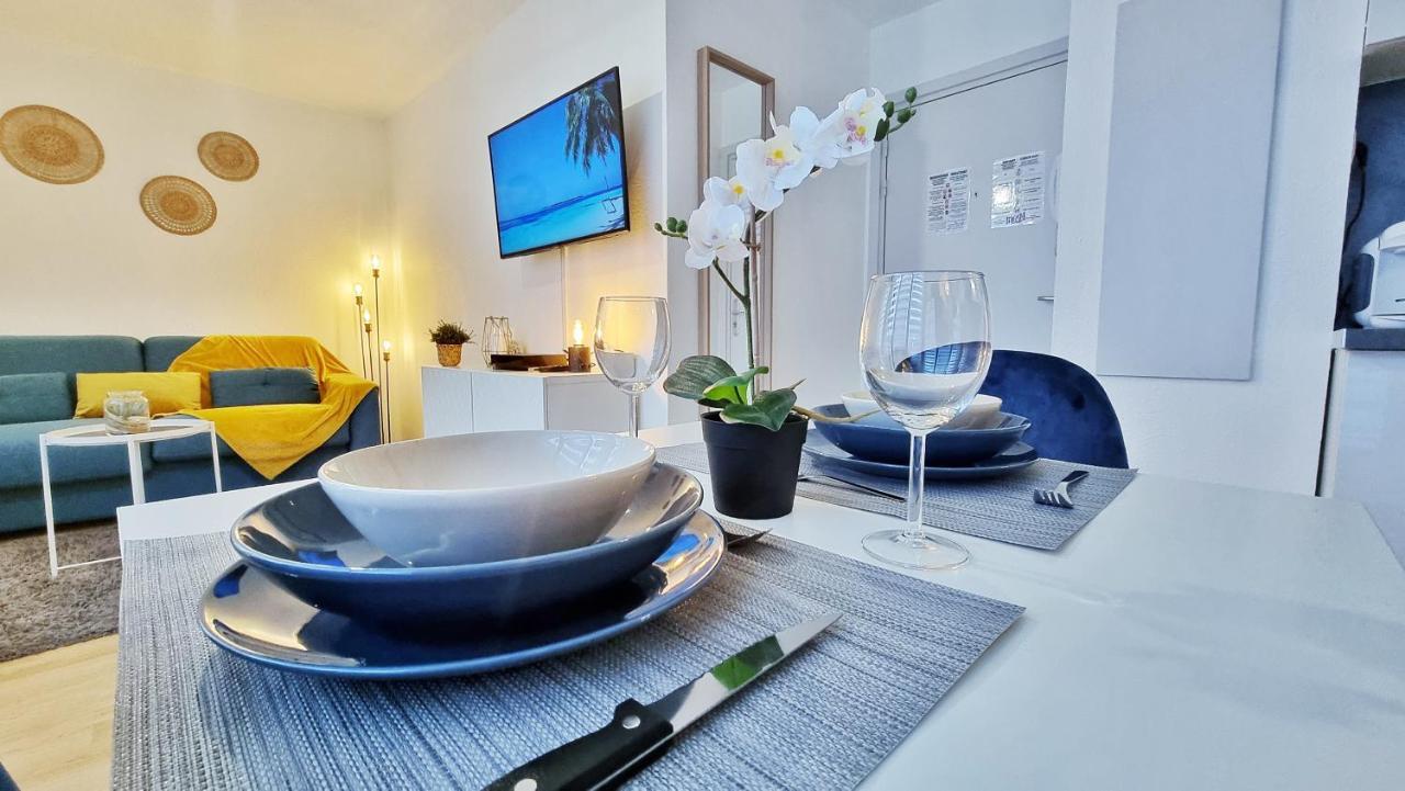 Le Smart - Parking - Terrasse - Wifi - Mulhouse - Relax Bnb Pfastatt Exteriör bild