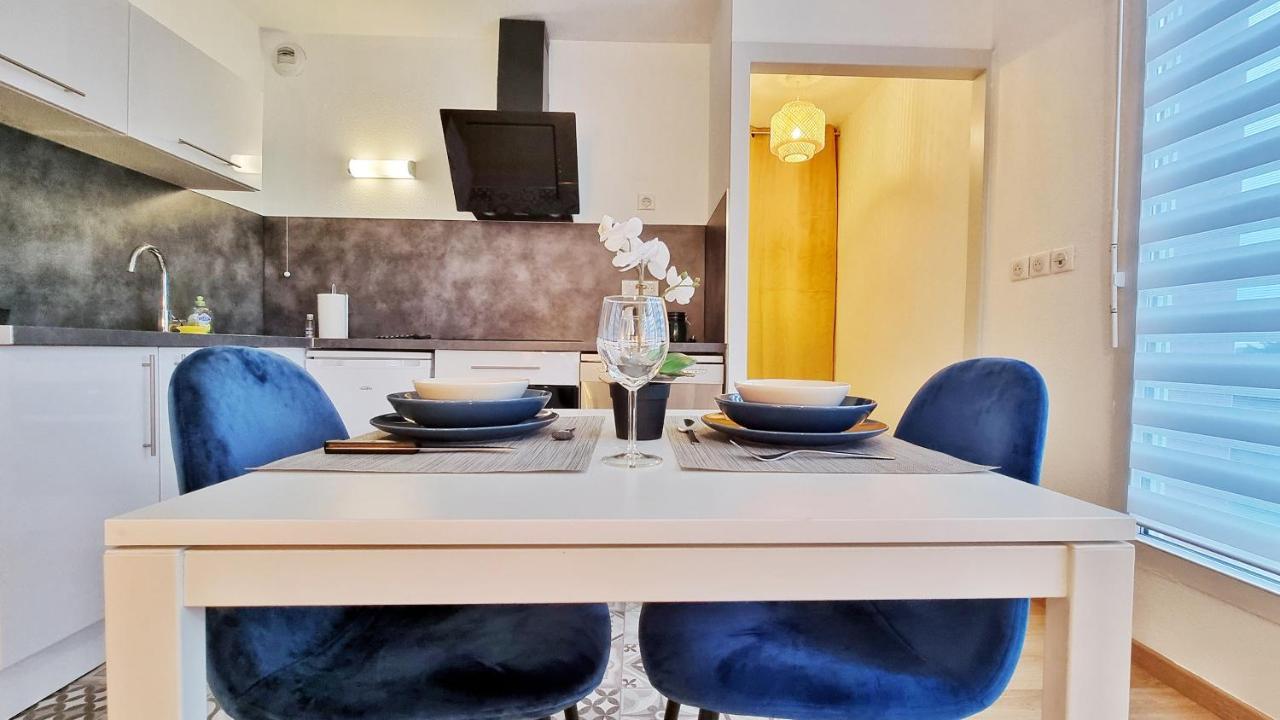 Le Smart - Parking - Terrasse - Wifi - Mulhouse - Relax Bnb Pfastatt Exteriör bild