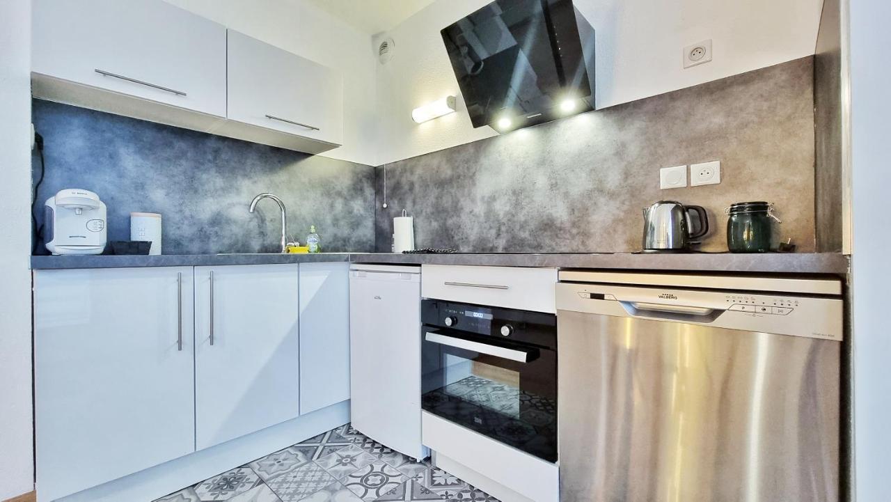 Le Smart - Parking - Terrasse - Wifi - Mulhouse - Relax Bnb Pfastatt Exteriör bild